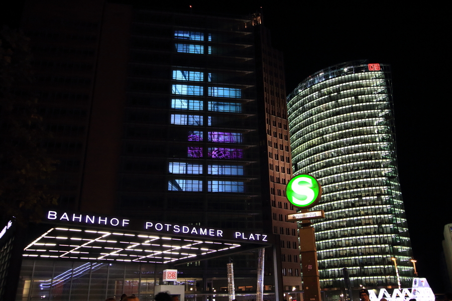 Festival of Lights / Berlin leuchtet
Potsdamer Platz
Keywords: Potsdamer Platz