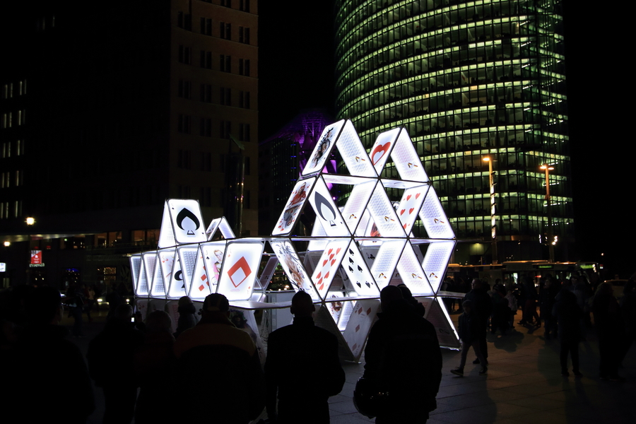 Festival of Lights / Berlin leuchtet
Potsdamer Platz, Cardhouse
Keywords: Potsdamer Platz